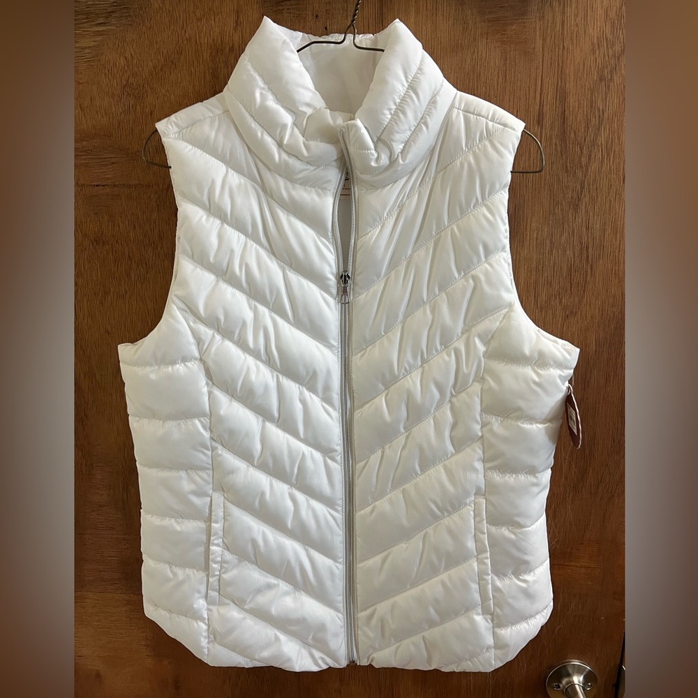 White puffer vest.  Large